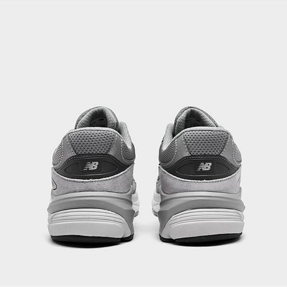 New Balance Woman’s 990v6 - Picture 4 of 5